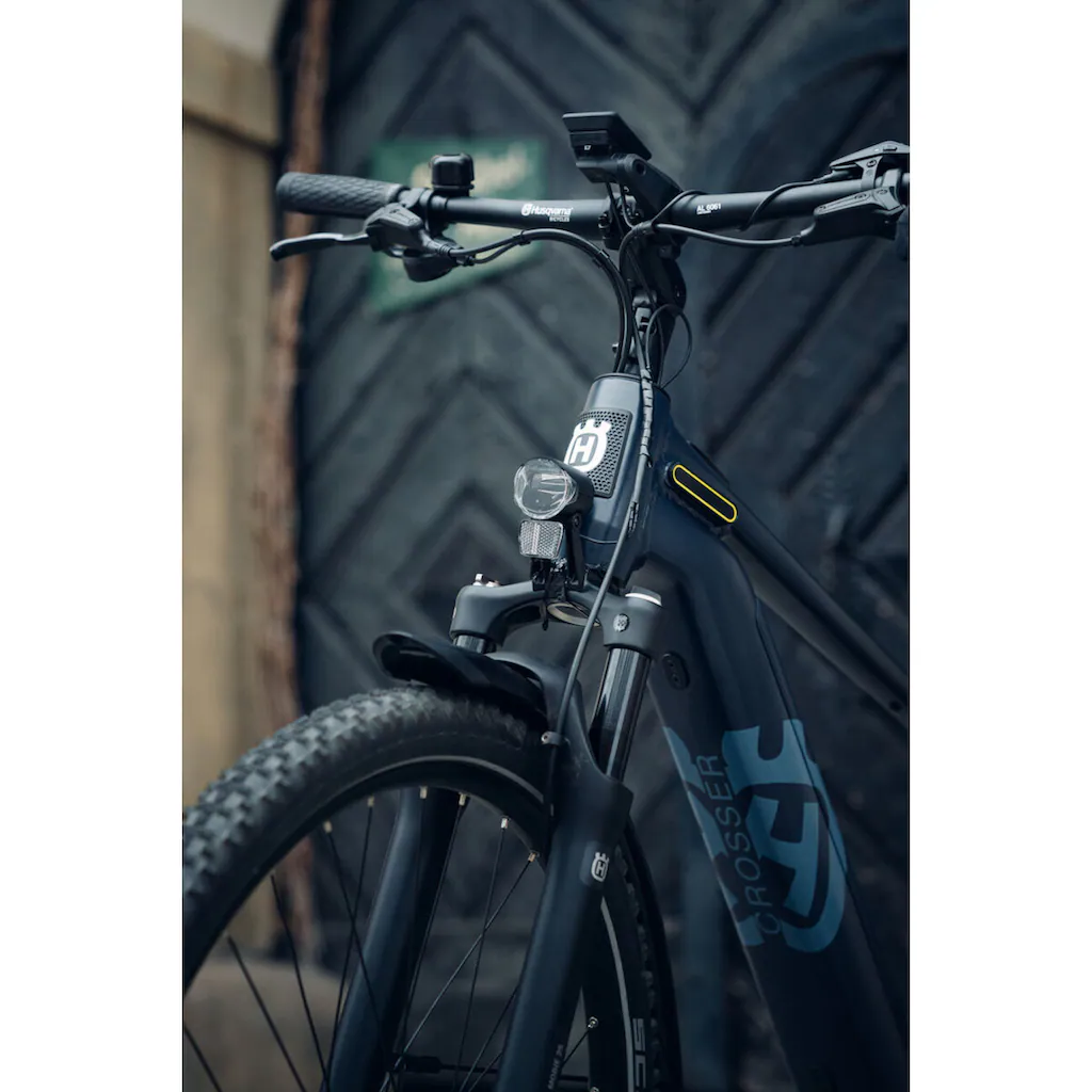 Husqvarna E-BICYCLES E-Bike »E-Trekkingbike Crosser 2« 11 Gang Shimano Deore RD-M5100 Mittelmotor 250 W (27 5 Zoll Bosch Motor Scheibenbremsen mit Straßenzulassung) Pedelec Elektrofahrrad für Herren u. Damen Trekkingrad Tiefpreis