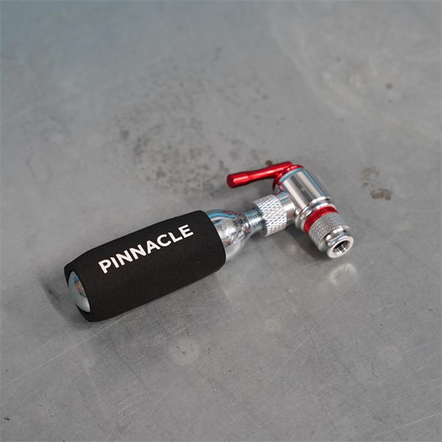 Pinnacle CO2 Inflator Saisonschlussverkauf